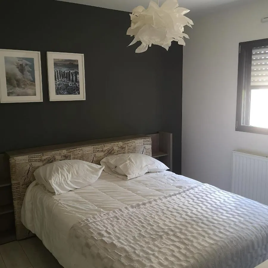 Le Clos Du Bois Erdeven Holiday home