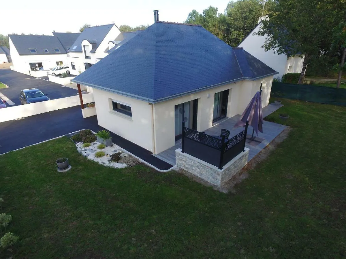 Le Clos Du Bois contacts